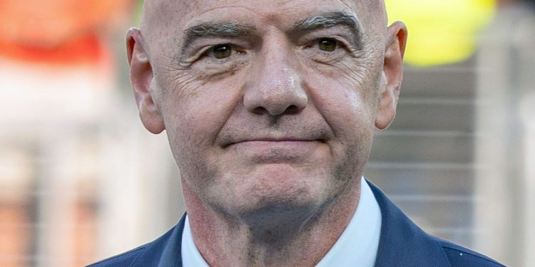 Gianni Infantino reculó con el proyecto para privatizar los torneos de la FIFA