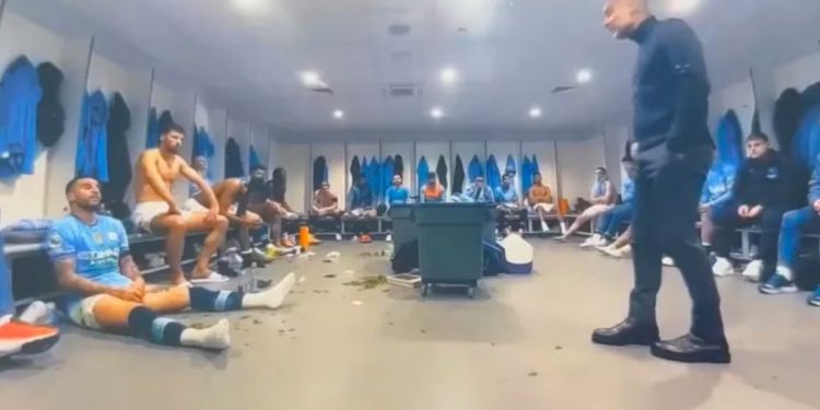 Video: Pep Guardiola rompió en llanto tras un fuerte cruce con Kyle Walker en Manchester City