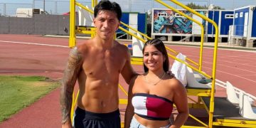 El inesperado regalo de Lisandro Martínez a unos hinchas argentinos en Ibiza que es viral