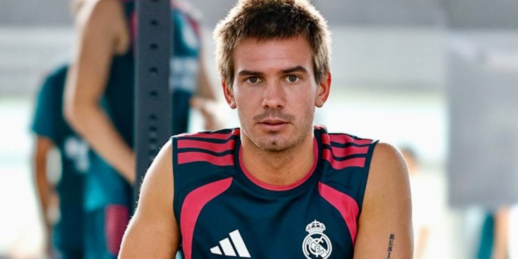 Franco Mastantuono podría dejar Real Madrid para jugar en un club grande de Italia