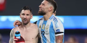 El emotivo mensaje de Nicolás Otamendi para Lionel Messi tras la muerte de su padre: «Ojalá tenga fuerzas»