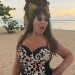 Moria Casán causó furor desde las playas del Caribe con una impactante microbikini animal print