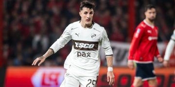 Independiente cayó de local con Platense, que tuvo el reestreno de Martín Palermo