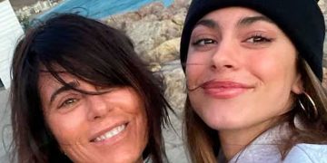 Furiosos posteos de la mamá de Tini Stoessel contra la prensa: «Nefastos»
