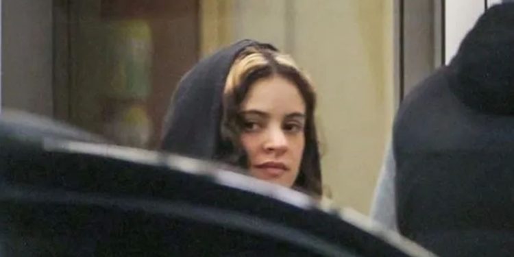 Tras el escándalo, Rosalía tomó una drástica decisión en su llegada a la Argentina: «No sale…»
