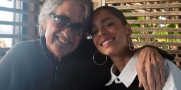 «2.000 euros»: aseguran que eso registraba la cuenta bancaria de Tini Stoessel tras la auditoría