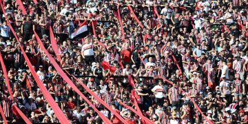 Un dirigente de Chacarita agredió a un veedor durante un partido: le prohibieron el ingreso a las canchas