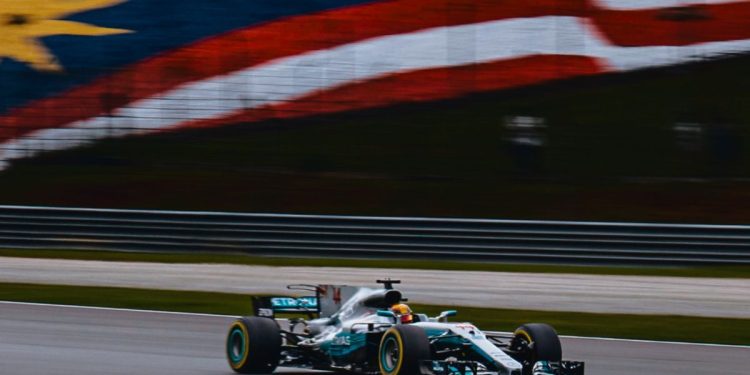 Video: la vuelta de Hamilton que permite descubrir todos los secretos del circuito de Sepang
