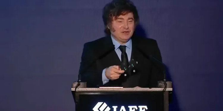 Milei remarcó que no cambiará la política económica y anticipó que será reelecto