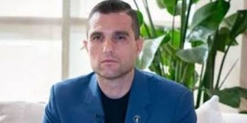 Leandro Petersen se lanza como candidato a presidente de Boca y apuntó contra Riquelme