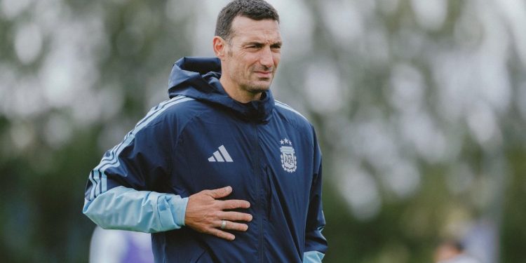 El sorpresivo primer equipo que paró Scaloni en la Selección Argentina para el amistoso ante Bolivia