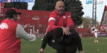 Escándalo en la Primera Nacional: piñas entre los ayudantes de Los Andes y Morón