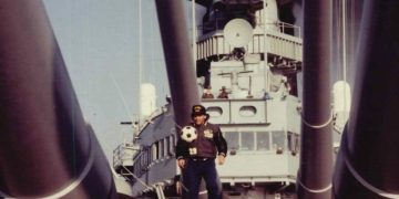 Las fotos inéditas de Diego Maradona en un acorazado de EEUU: la joya oculta que reveló Signorini