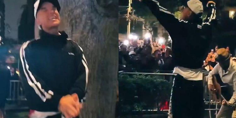 Gesto inolvidable: Robbie Williams cantó a capela para sus fans en Perú tras la cancelación de su concierto