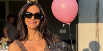 Silvina Escudero celebró sus 43 años con una increíble torta inspirada en su perro Titán: las fotos