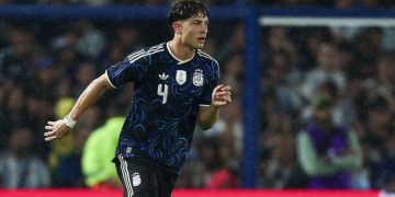 Quién es Agustín Giay, el lateral titular en la Selección Argentina que juega con el número «4»