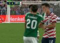 Ataque de furia en México vs. Estados Unidos: la insólita doble cachetada de un jugador a un rival