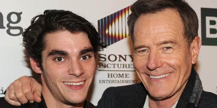 Bryan Cranston se despidió de RJ Mitte, su hijo en Breaking Bad