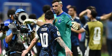 «¿Nuevo número 10?»: el llamativo comentario de Dibu Martínez en la antesala a la despedida de Lionel Messi