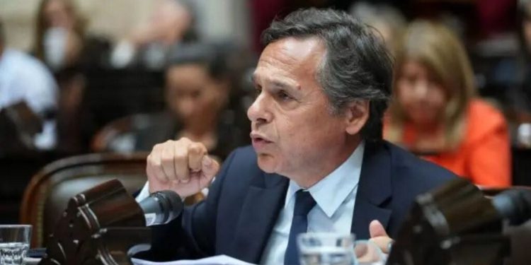 Giuliano: «Impedir la sesión fue cerrarle la puerta a las familias santafesinas que necesitan respuestas»