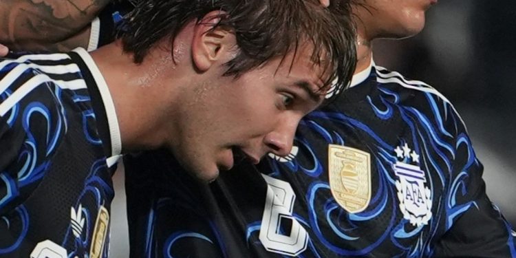 «La gente es muy exigente conmigo»: el descargo de Franco Mastantuono tras su debut goleador en la Selección