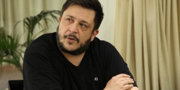 Denuncia contra Hernán Casciari por presunta estafa millonaria: la lista de famosos involucrados en el caso