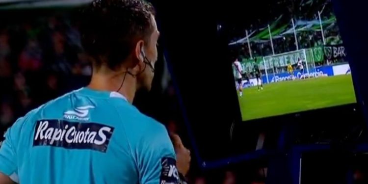 Polémica en Junín: ¿estuvo bien anulado el gol de Gonzalo Montiel contra Sarmiento?