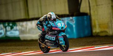 Enorme performance: Marco Morelli sorprendió en Japón y fue el más rápido de Moto3