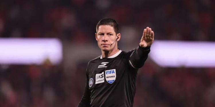 Escándalo: Nicolás Ramírez denunció amenazas en el entretiempo de Huracán-Gimnasia