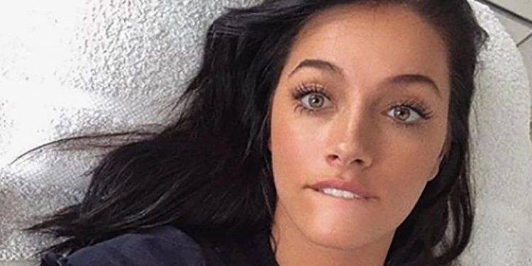 Oriana Sabatini sorprendió con las fotos de septiembre: la intimidad familiar que mostró