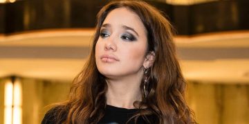 Susto en pleno show de Ángela Torres: el inesperado episodio que paralizó a todos