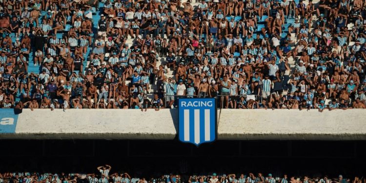 Expectativa por el Clásico de Avellaneda: Racing agotó las populares para recibir a Independiente