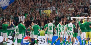 Un jugador del Betis denunció a un youtuber por insultos homófobos en una transmisión