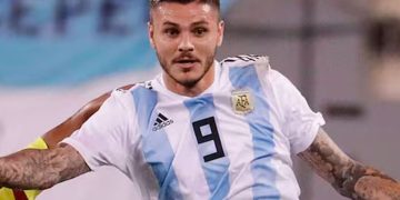 Wanda Nara remata la camiseta de Mauro Icardi en la Selección: el insólito precio