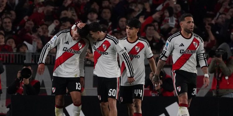 River venció 1-0 a Racing en el Monumental y llega entonado al Superclásico