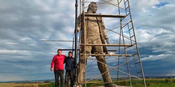 Una imponente escultura rendirá homenaje a Ricardo Iorio a tres años de su fallecimiento
