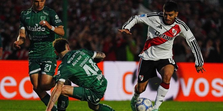 River empató 1-1 ante Sarmiento en Junín y sigue fuera de zona de playoffs