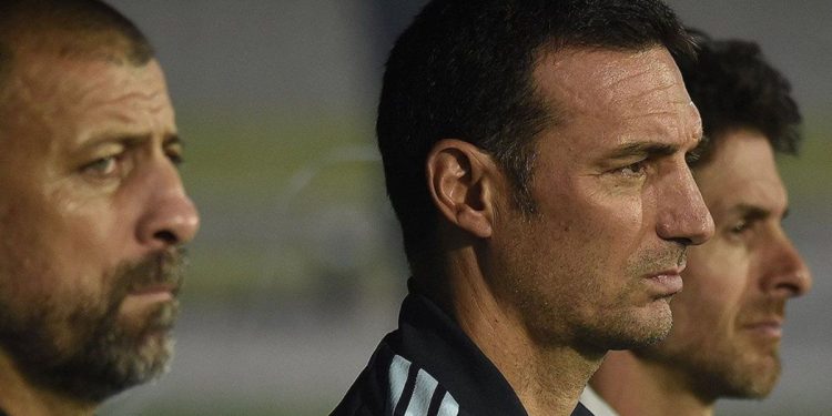 «Igual que ayer»: Lionel Scaloni respondió sobre su continuidad y mostró su «ilusión» por los debutantes