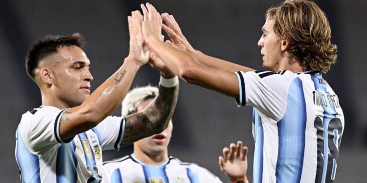 A qué hora juega la Selección Argentina vs. Burkina Faso: formaciones y cómo ver en vivo