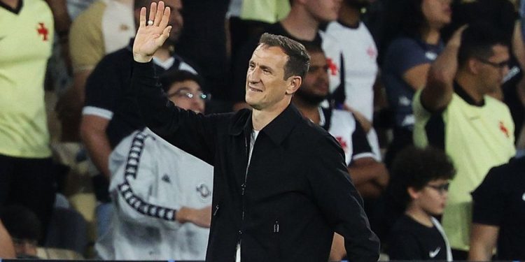Arruabarrena elogió al plantel de Boca tras la hazaña en Brasil: «Hay un grupo que la sufrió…»